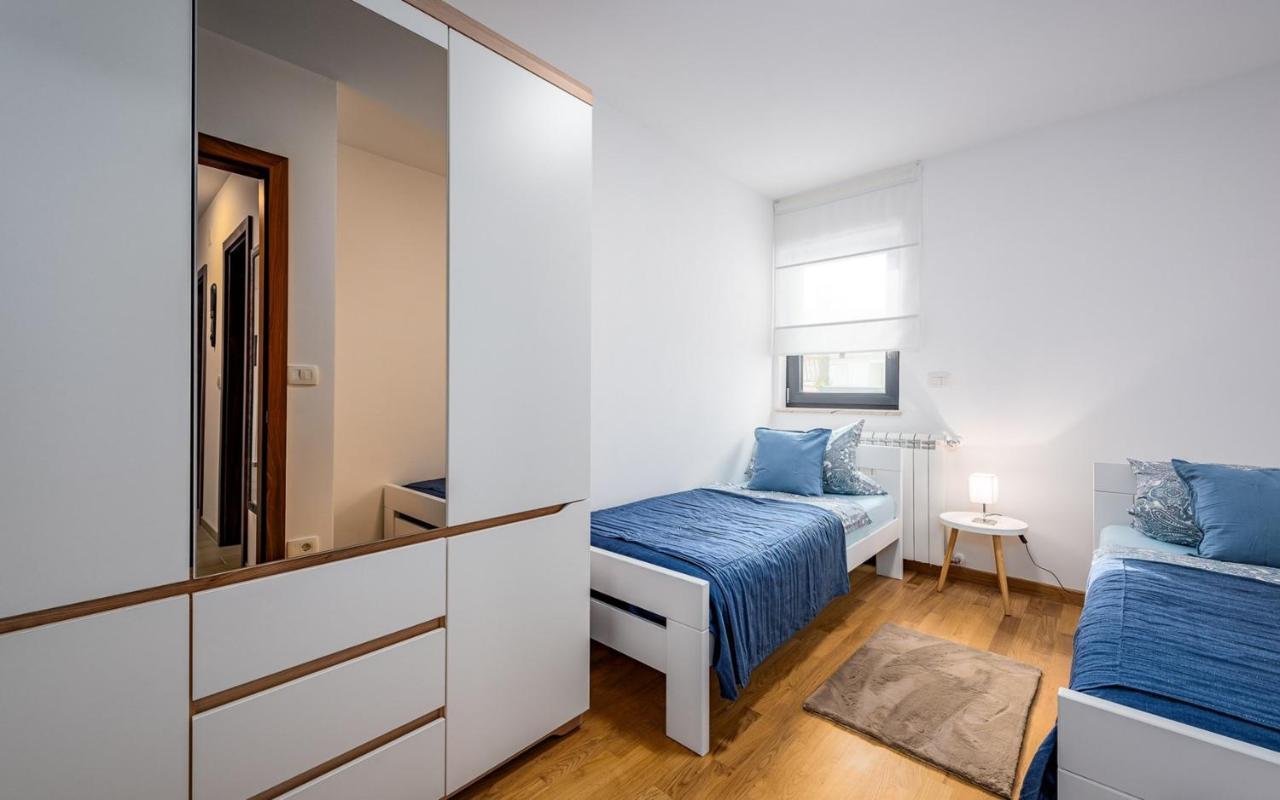 Punta Mary House With Apartment Umago Exterior foto